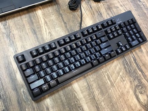 穿越火线用什么轴的键盘好[图1]